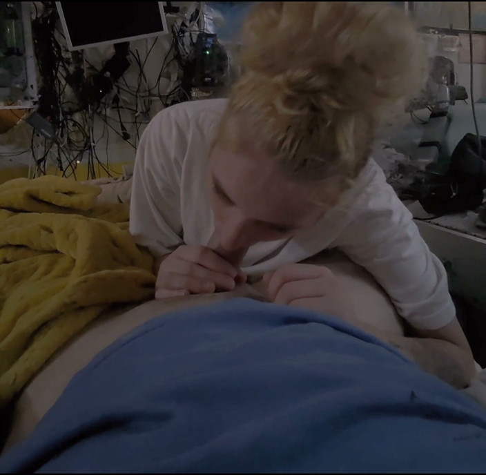 Jay luvs Blowpops: Stepsister Tricked Into Giving Me a Blowjob