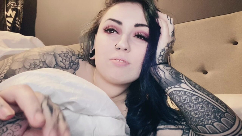 Miss Valentina: Messaging Another Guy Ignore