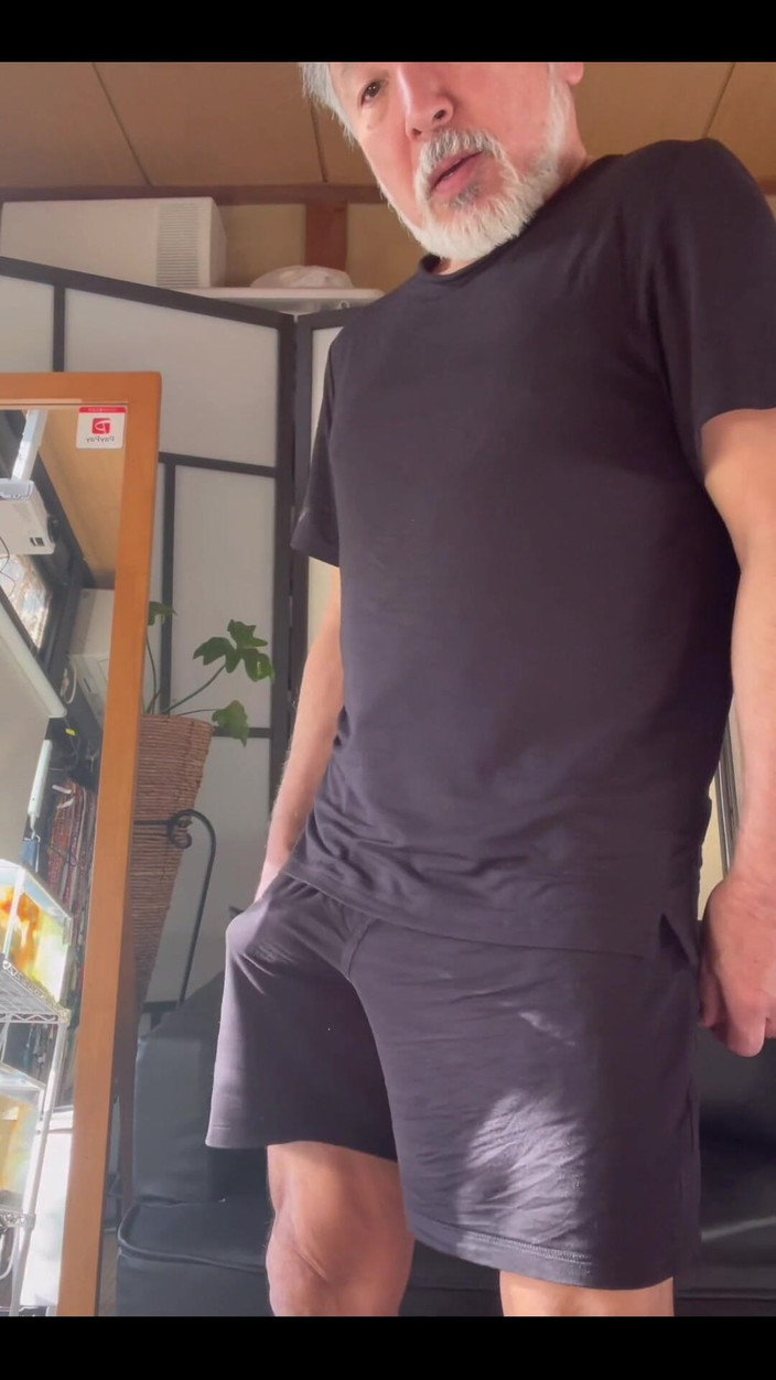 Japanese daddy: Nové pyžama.