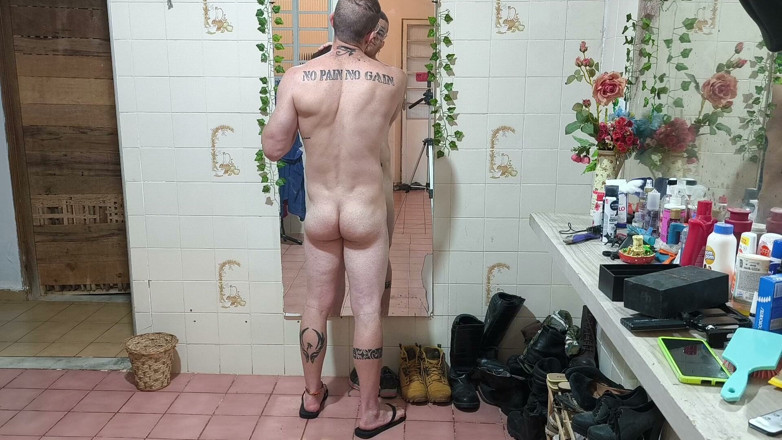 carmonaoficial: Smooth or Hairy?