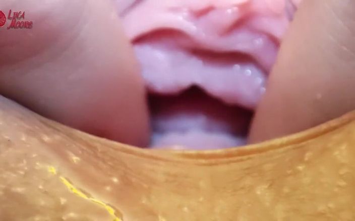 Lina Moore: Memek ekstrem close up. Vaginal Dilator