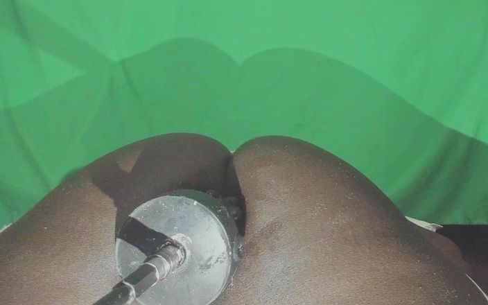 FataleFemboy: Nas minhas costas, onde eu pertenço