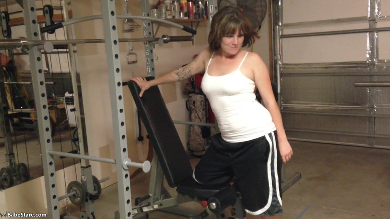 Babe Stare: Misty se antreșează și te ant