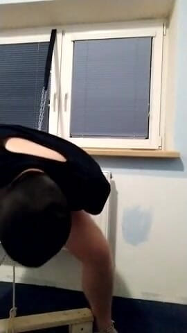 Slaveboy28: Lo schiavo che implora viene punito per aver cercato di...