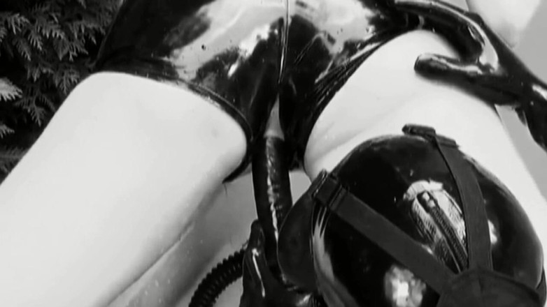 Deutsche Dominanz: Welcome to the Realm of Black Lust