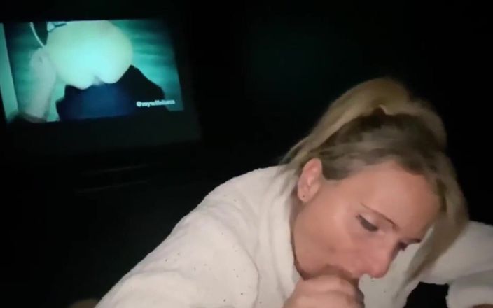 My wife Luna: 영화관에서 섹스하는 Tesorini 전체 비디오