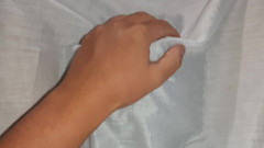 Lesbian-candys: Onze verlegen kamergenoot maakte ons wakker met cunnilingus, verrassend trio