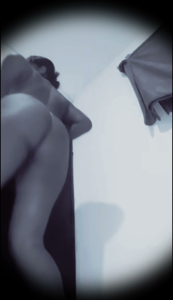 PABLO N3GROBAR: Lil Latina Giantess Bedroom Time