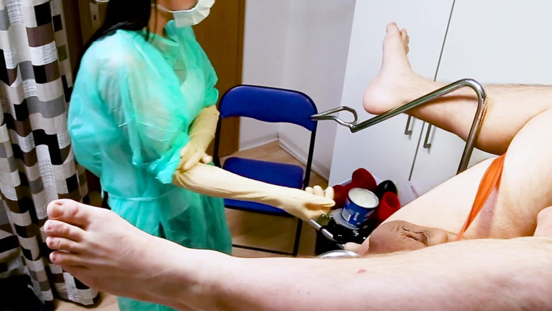 Marcus Pollack: Junge krankenschwester beim doppelfisting