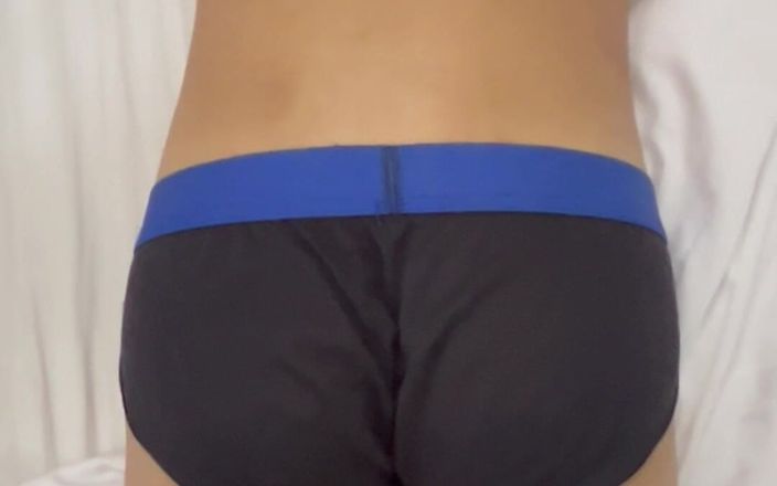 Quan Vietnam 18: Murid tua guru. Gadis perawan ini pertama kali dientot kontol...