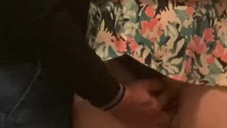 Niki studio: Omg! a Perverted Stranger Masturbates Me on Subway