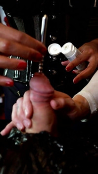 Hur djupt kan vi låta honom