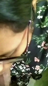 Patna Sital Bhabhi hardcore vrtá její zadek a kundičku se sousedem