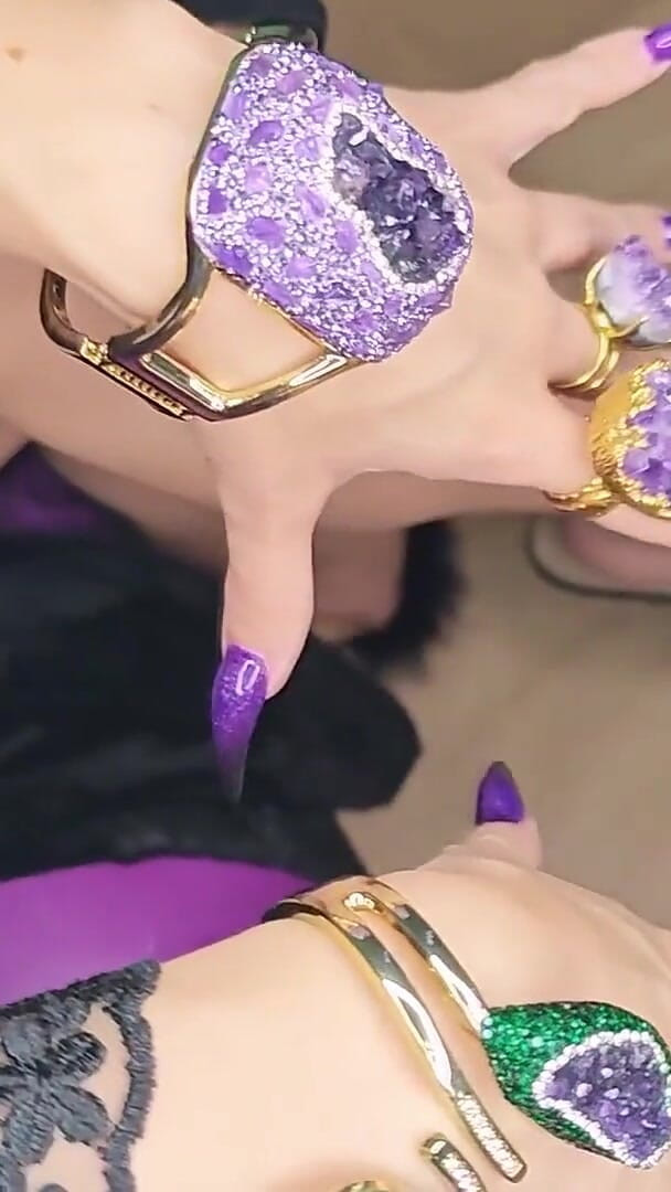 Princess18_: Hipnotizante Rainha Demon: Garras, Lábios, Pés E Gooning