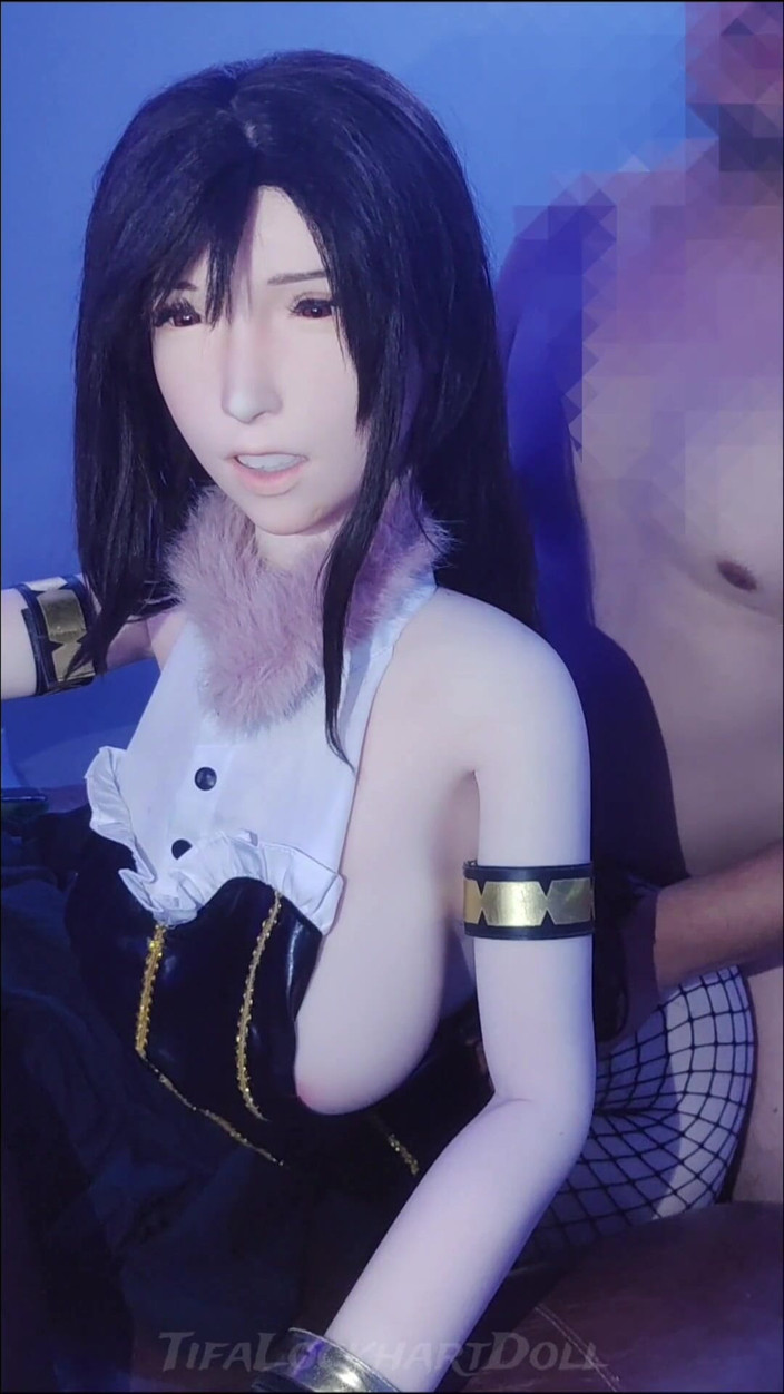 Tifa Lockhart doll: Po setmění v Honey Bee Inn. Tifa pro tebe hlásá!