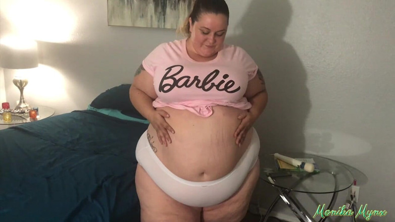 BBW Pleasures: モニカブラプレイ