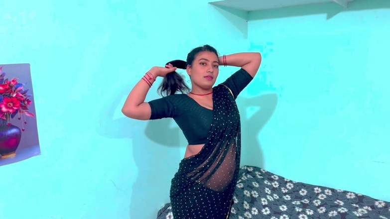 Hotty_ragini: Indian Stepmom Shared Single Bed and Made Stepson Happy,full Hindi...