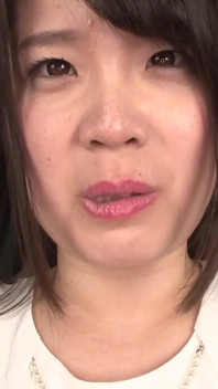 POV 격렬한 냄새 침 페티쉬 - Ako Maeda와 함께하는 더러운 토크 핸잡 풀 코스