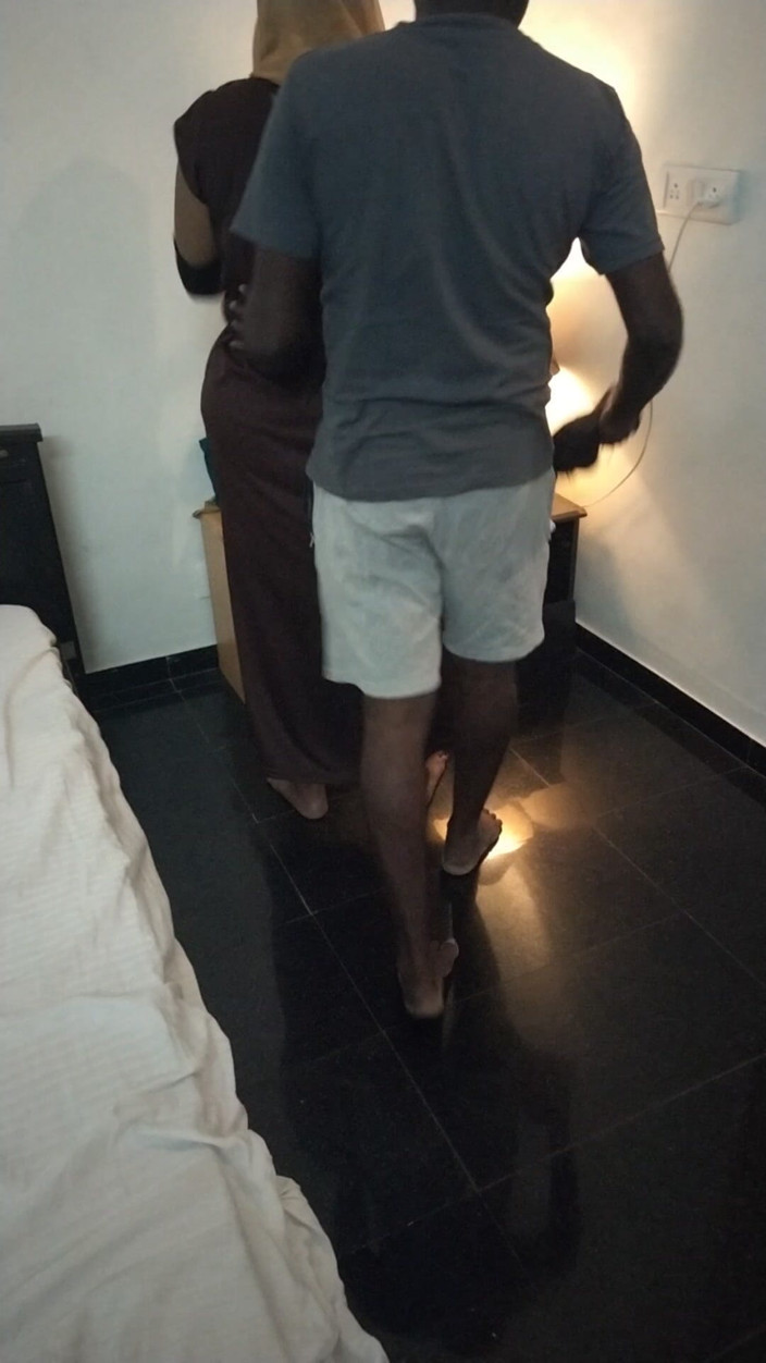 Tamil lesbian: Relax Time Tarian