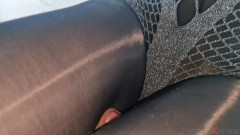 Nylon Xtreme: POV Elena Clark Masturbazione Nylon Grigio E Nero