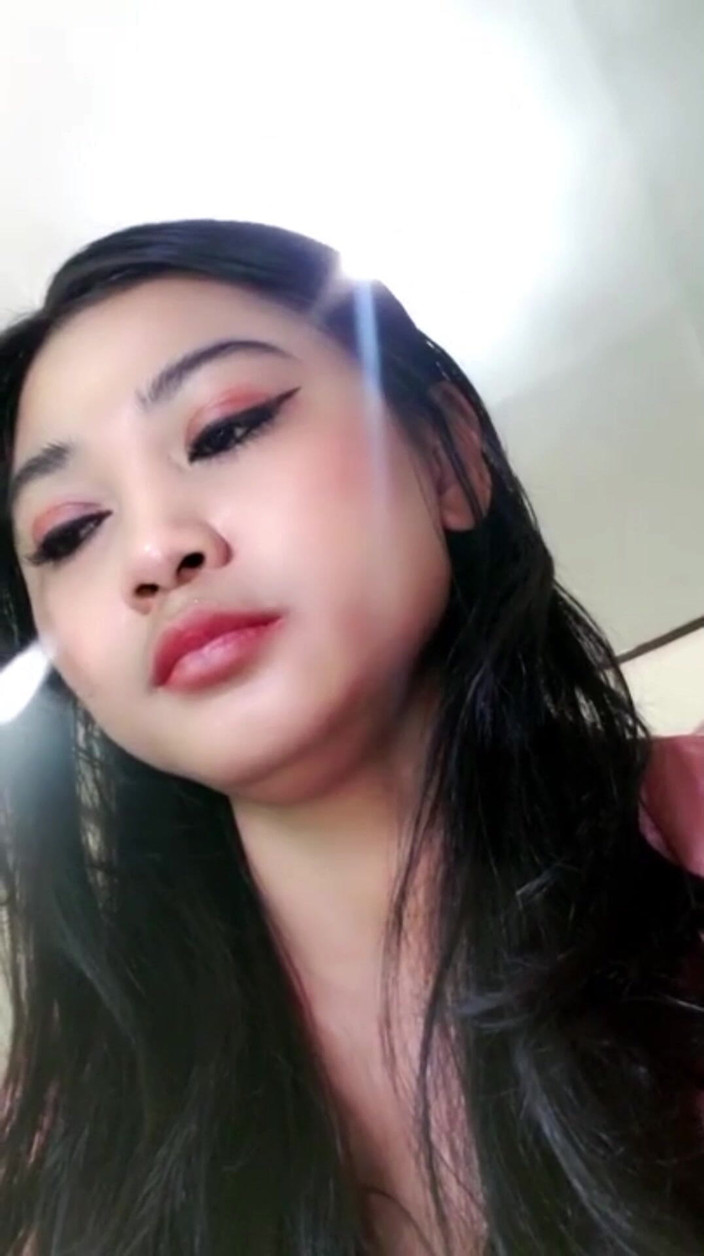 Hotindo: Indonezyjska gwiazda porno