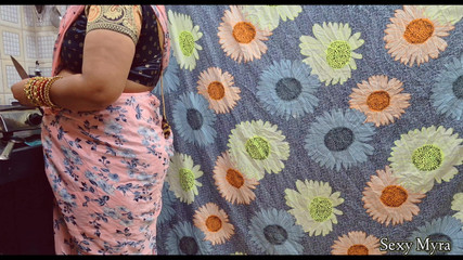 Sexy Myra: Parte 2:- Chachi Ki Help Se Matrigna Ki Chudayi