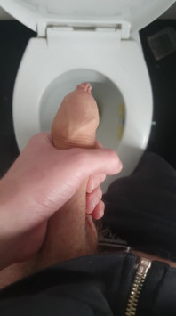Skinny Teen Pissing