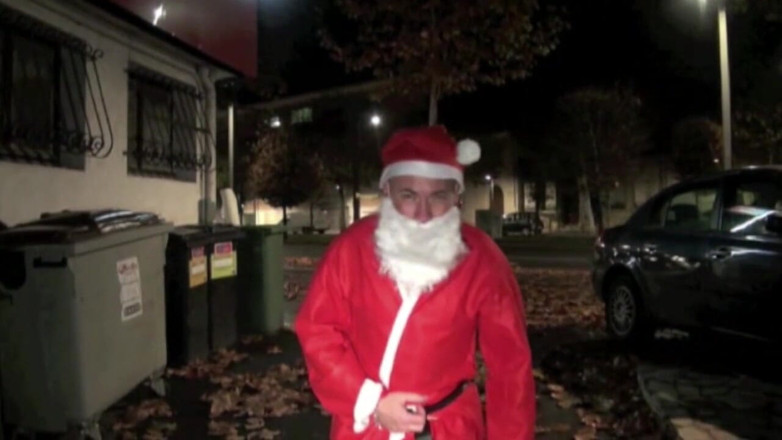 Gaybareback: Gay suck Santa claus in the glory holes