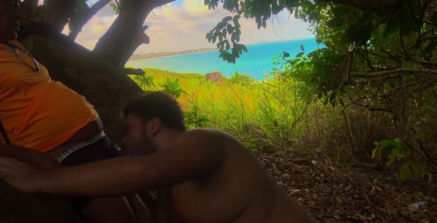 VEN1CIU: Chubby Gay Sucer Ou Étranger Sur La Plage