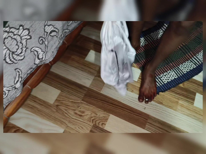 X videos: Wife Fucking with Worker in Home