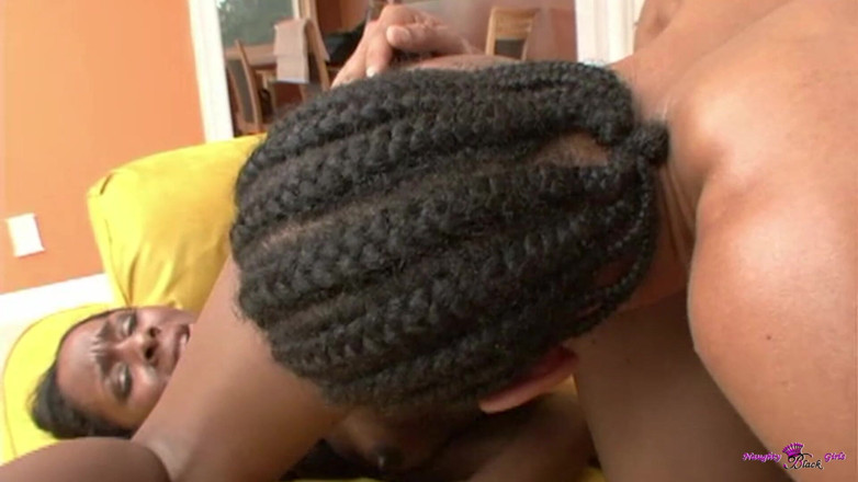 Naughty Black Girls: Platinum é feita ainda mais deslumbrante por seus peitos pequenos e...