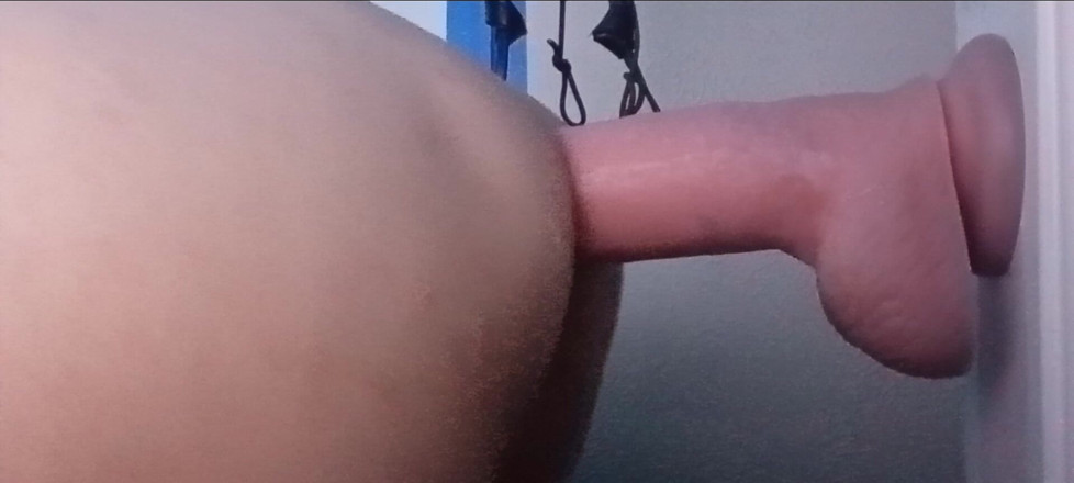 Jaylyn: Il baise une grosse bite