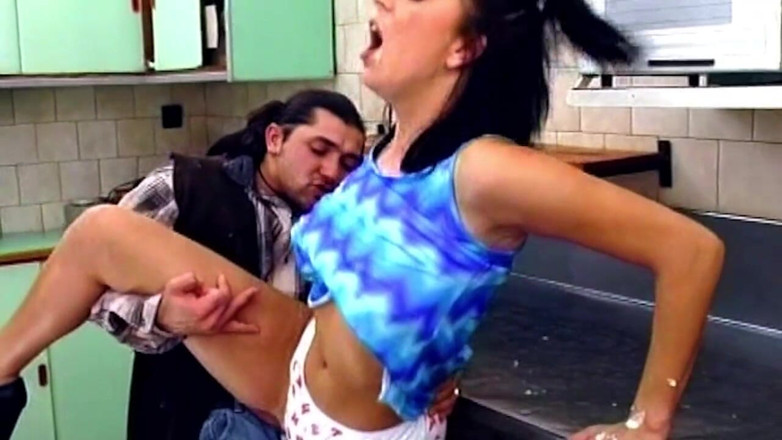 Bitch hunter: Kitchen Counter Creampie Dripping From Sloppy Pussy