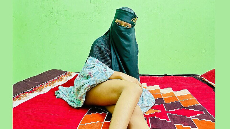 Riya Chowdhury: Bhabhi, qu’est-ce que tu fais ? Je regarde tout