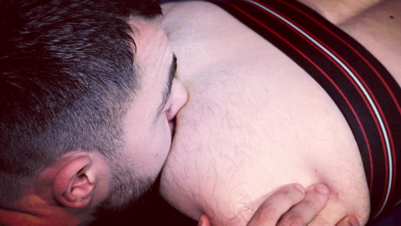 John Santamaria: 3way Bareback tại Open Mind