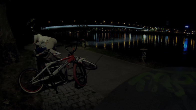 DedeDeville: Echt Risicovolle En Snelle Amateur Openbare Seks Met Mijn Stiefbroer,...