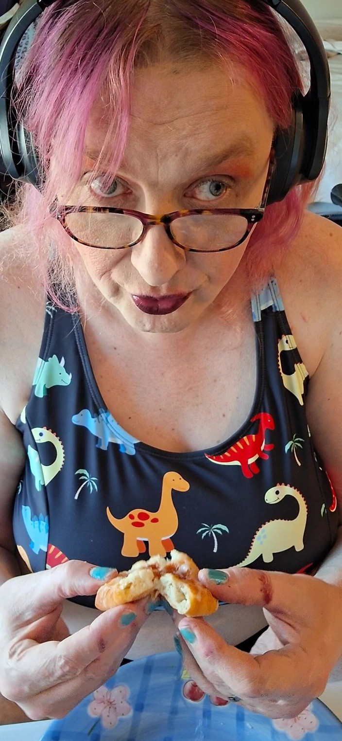 Princess Udders: Dinosaur Girl Eats Breakfast!