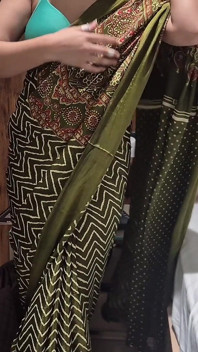 น้องสะใภ้เดซีโดนเย็ดจากด้านหลังตอนเปลี่ยนเสื้อผ้า