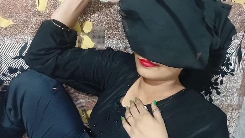 Dearshivani: Bacio delle labbra con una ragazza musulmana