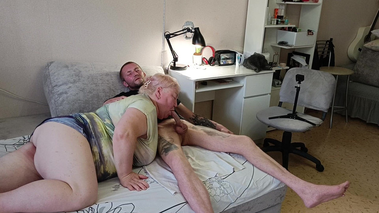 Zona901: nachbarin gibt blowjob und ich komme