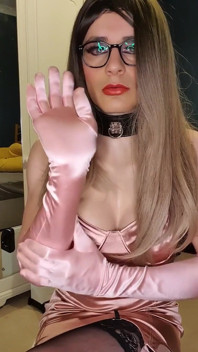 Satin senzual cer și vis în ciorapi de nailon, simțind ca o pizdă atât de elegantă pe care vrei să o atingi, don't tu