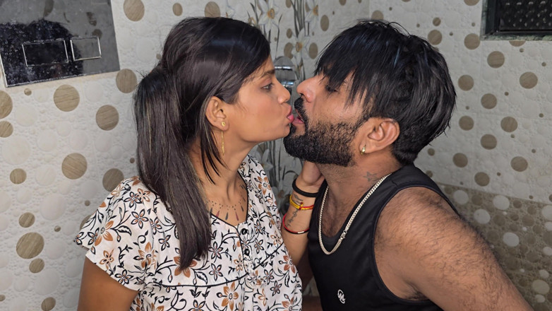 Aalox: Indian Desi Village Sexy Bhabhi Enjoying Hardcore Sex with Her...