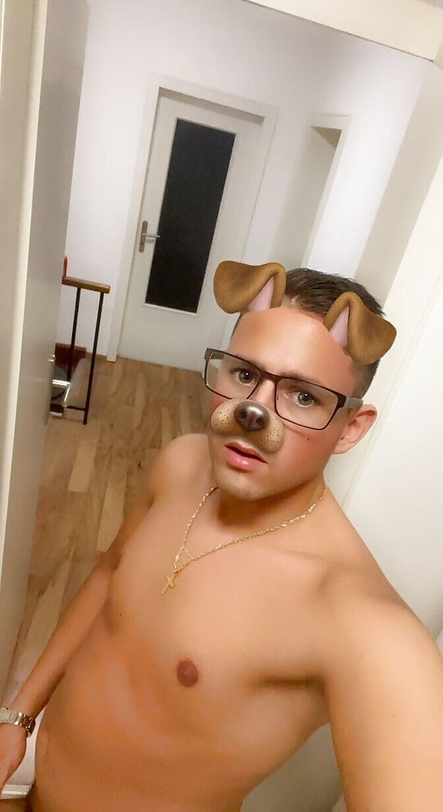 Quick Jerk off Before Showering (Twinkboy studio)