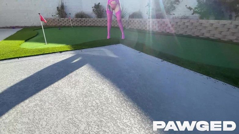 PAWGED: Culona Chica Blanca Folla Junto a La Piscina