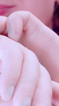 วิดีโอ ASMR ถุงมือยางยืด สาวหมอฟัน อารย่า แกรนเดอร์
