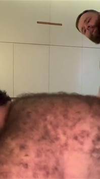 Vient visiter Barcelone et utilise mon cul pour vider ses couilles, sueur, sperme, cheveux que demander de plus ?