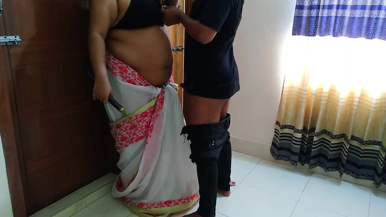 Aria Mia: Gujarati sexy tante hat sex mit sexspielzeug, während sie nachbarin...