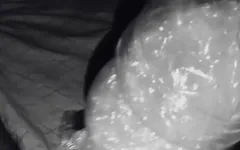 Chico latino complace a su novia y le envió un video donde le muestra su enorme polla aceitada