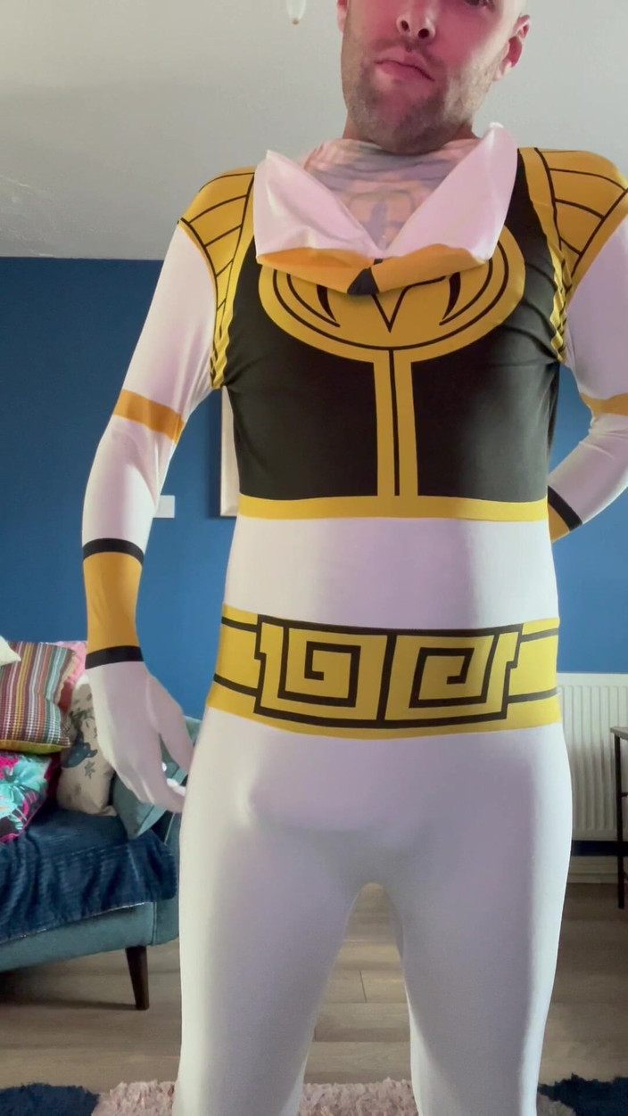 Buggiesmugglr: Poderoso Power Ranger Masturbando