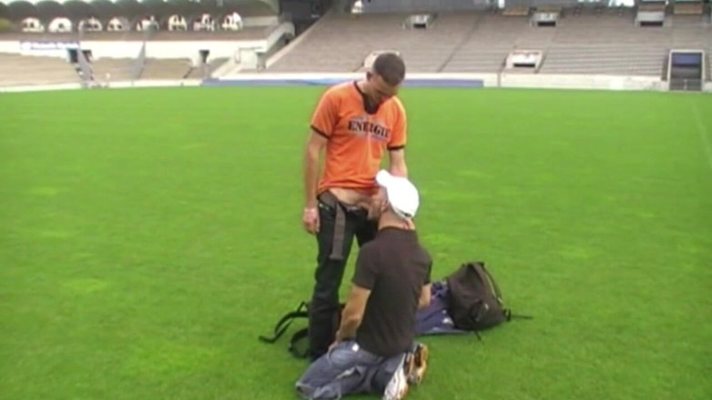 Crunch Boy: Geneukt door Arabier in voetbal